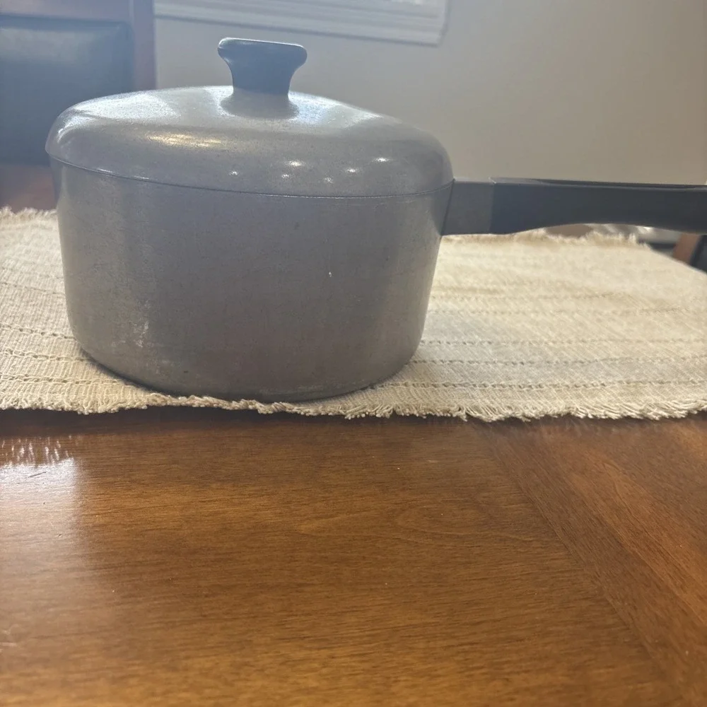 VTG Foreverware 3 Qt Saucepan With‎ Lid